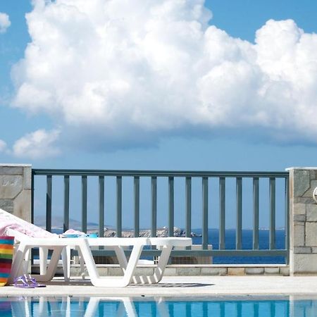 Alex Hotel Tourlos Bagian luar foto