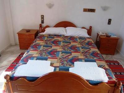 Alex Hotel Tourlos Bagian luar foto