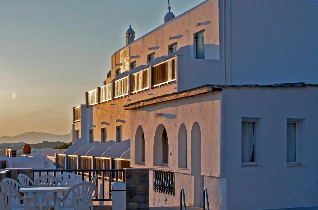 Alex Hotel Tourlos Bagian luar foto