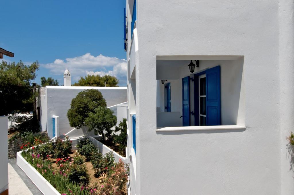 Alex Hotel Tourlos Bagian luar foto